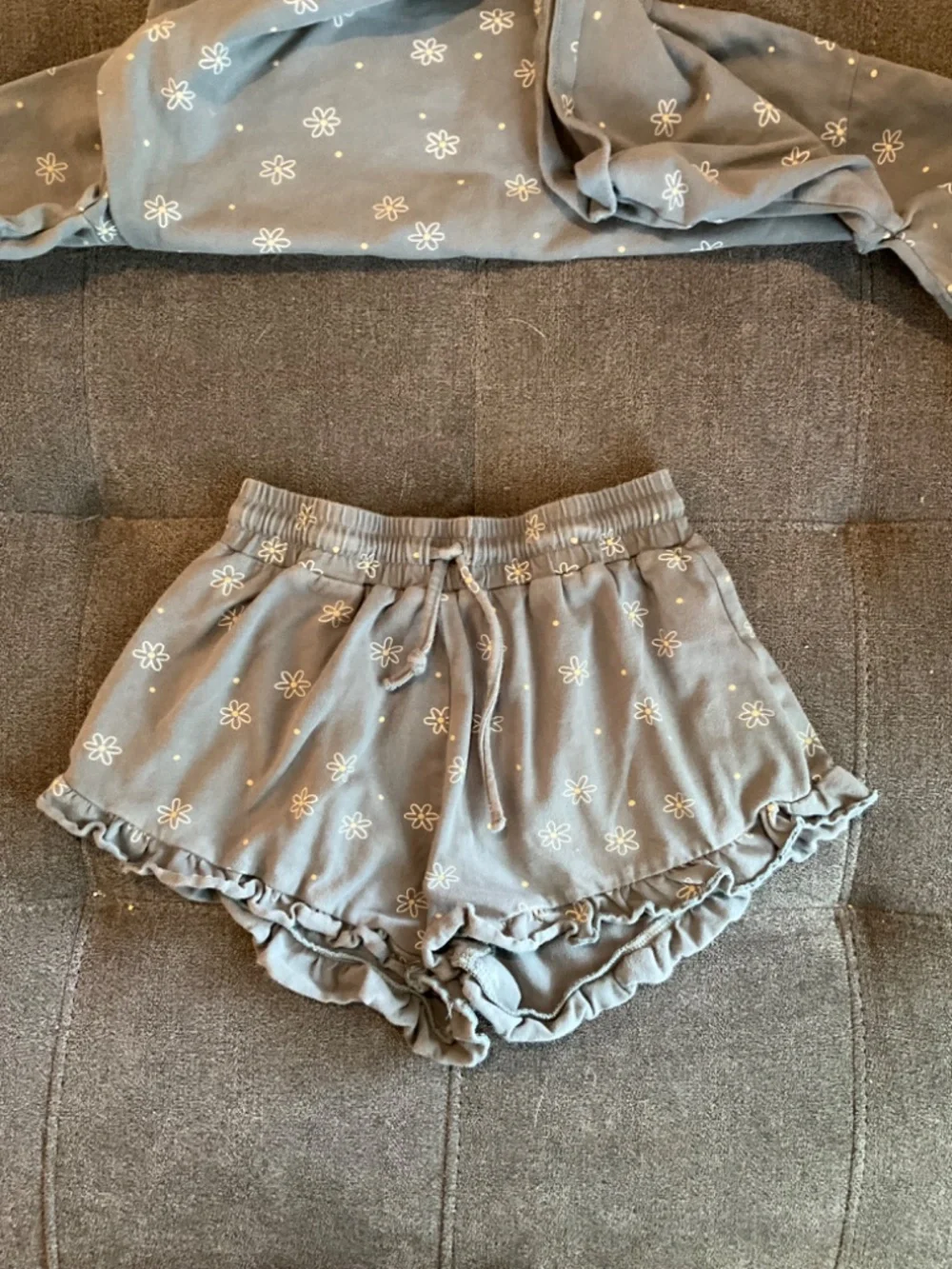 EUC Rylee + Cru Blue Floral Knit Shorts Set Size 6-7 Years